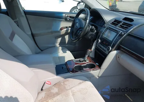 2012 Toyota Camry Xle z USA, uszkodzony, nr VIN 4T1BF1FK4CU167749